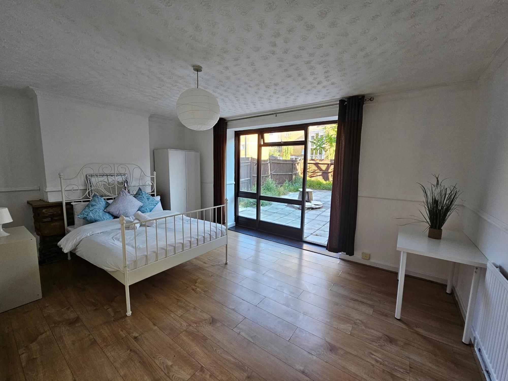 Towerhill Rooms London Exterior photo